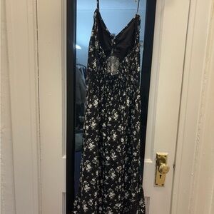 Hollister Black and White Floral Backless Dress